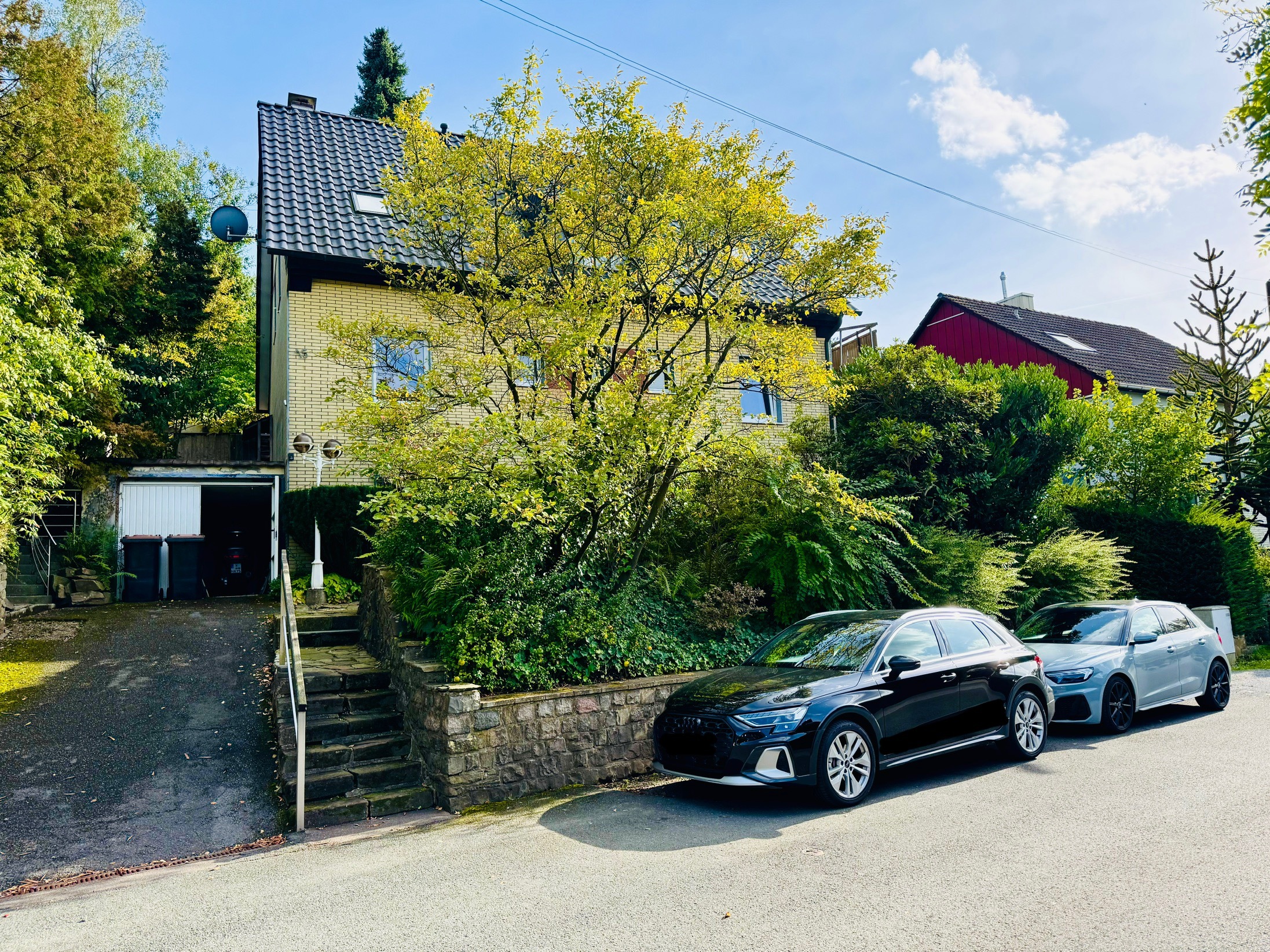 ++Begehrtes Ein-bis Zweifamilienhaus in Top-Lage –großes Grundstück,2 Garagen mit Ausbaupotenzial++